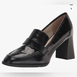 Life Stride Farrah black patent leather loafer 8m flight attendant shoe